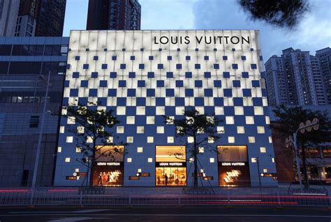 louis vuitton china store.